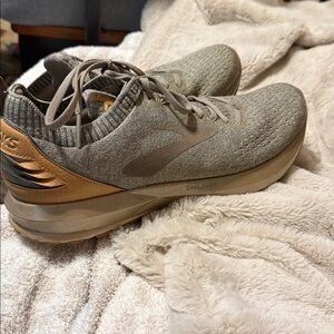 Brooks Levitate 2 Running Shoes 11 Men’s